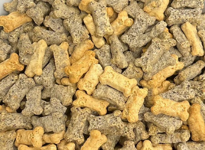 Peanut Butter & Blueberry Crunchy Dog Treats | Beyondwhiskers-0