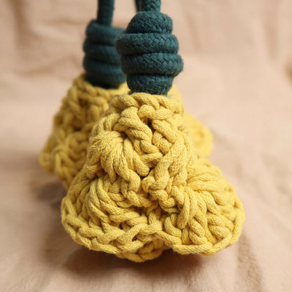 Miss Yellow: Daylily Tug Snuffle Tug Toy-2