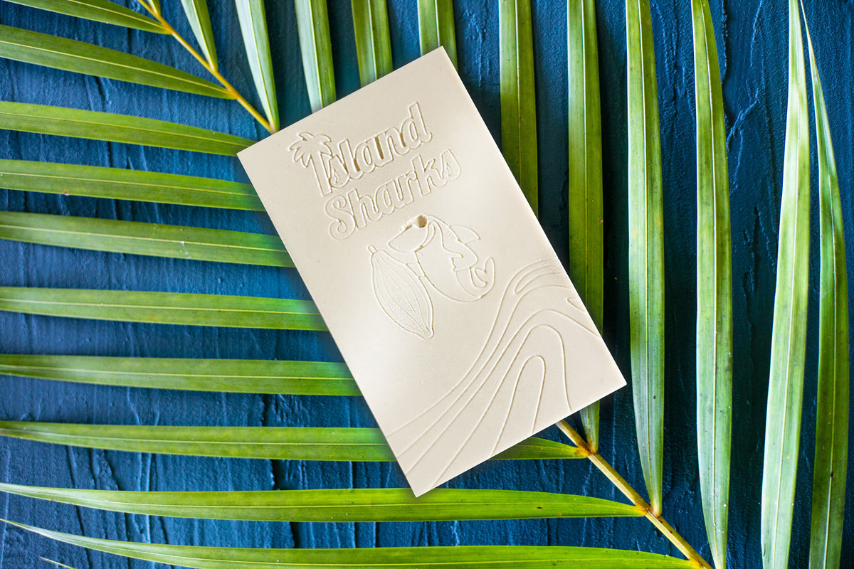 Wholesale Vegan White Chocolate w 100% Hawaiian Vanilla Bean (bulk)-1